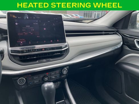 Used 2022 Jeep Compass Limited AWD/4WD image 18