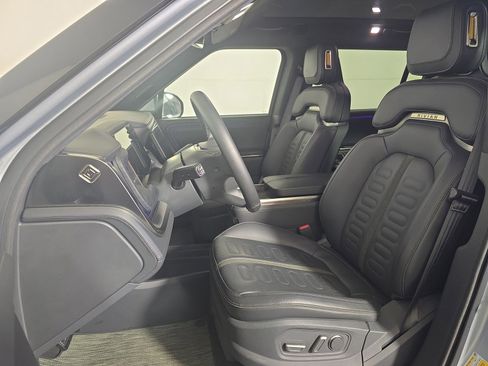 Used 2023 Rivian R1S Adventure AWD/4WD image 20