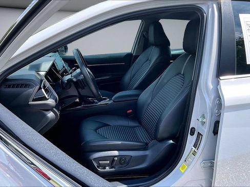 Used 2024 Toyota Camry SE FWD image 21