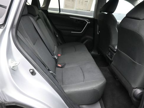 Used 2024 Toyota RAV4 LE AWD/4WD image 23