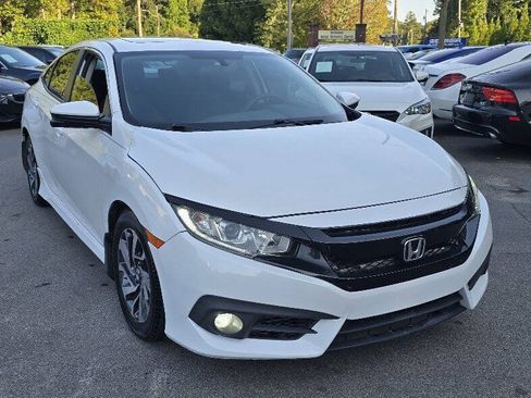 Used 2017 Honda Civic EX image 3