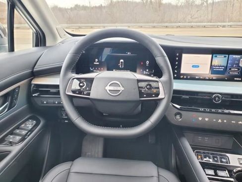 New 2025 Nissan Murano SL image 11