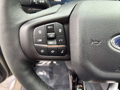 New 2025 Ford Ranger Lariat w/ FX4 Off-Road Package image 19