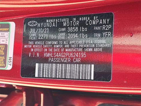 Certified 2023 Hyundai Elantra SEL w/ Convenience Package image 33