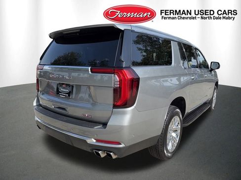 Used 2025 GMC Yukon XL Denali AWD/4WD image 2