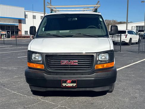 Used 2017 GMC Savana 3500 image 3