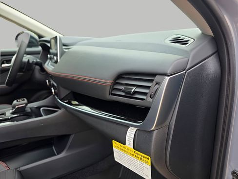 New 2026 Nissan Rogue SV AWD/4WD image 17