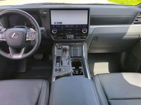 Certified 2024 Lexus GX 550 w/ Accessory Package (2T) image 14