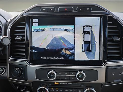 Used 2022 Ford F350 Platinum image 16