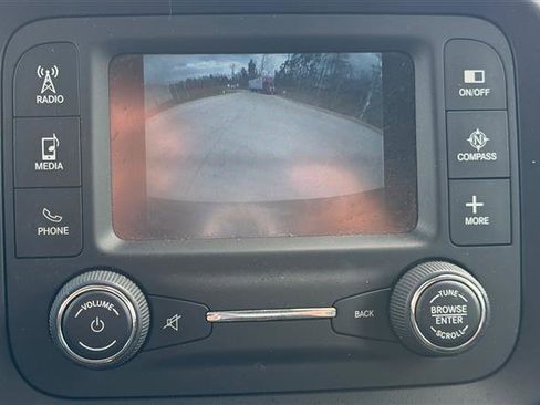 Used 2015 Jeep Renegade Latitude image 26