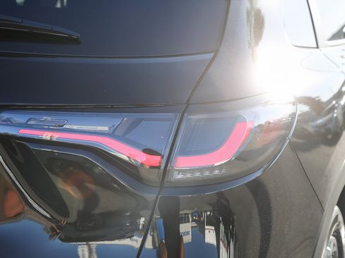 New 2027 Honda HR-V LX image 8