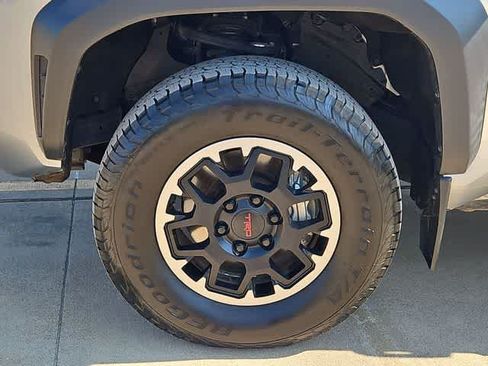 Certified 2024 Toyota Tacoma TRD Off-Road AWD/4WD image 13