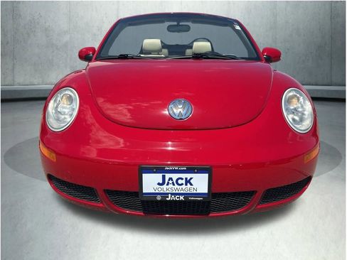 Used 2007 Volkswagen Beetle Convertible w/ Package 1 FWD image 11