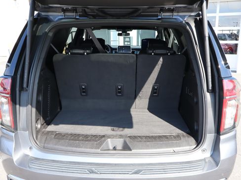 Used 2022 Chevrolet Tahoe LT w/ LT Signature Package AWD/4WD image 36