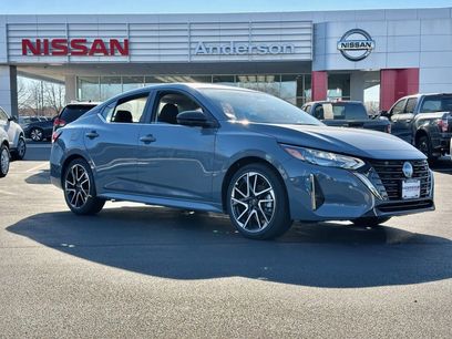 New 2025 Nissan Sentra SR w/ Trunk Package