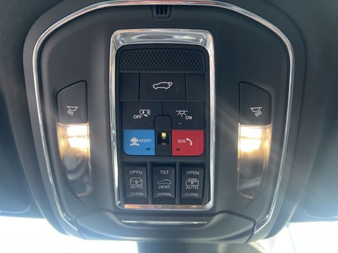 Used 2024 Jeep Grand Cherokee Limited 4xe AWD/4WD image 54