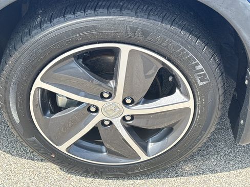 Used 2022 Honda HR-V EX image 10