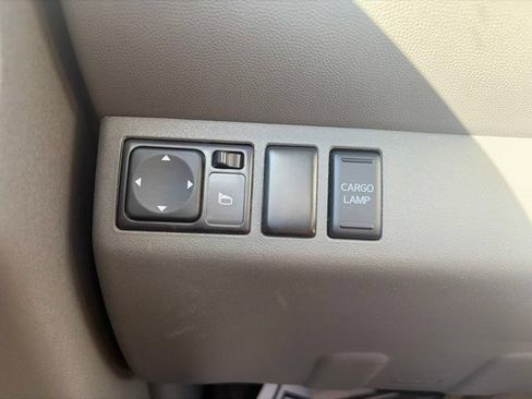 Used 2014 Nissan Frontier SV w/ SV Value Truck Package RWD image 22