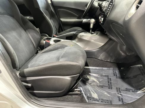 Used 2015 Nissan Juke SV AWD/4WD image 17