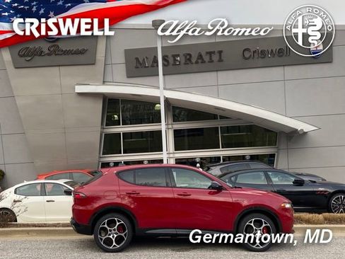 New 2024 Alfa Romeo Tonale Veloce image 4