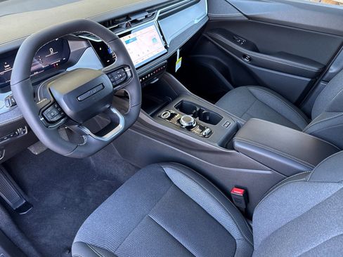 New 2026 Jeep Cherokee Laredo image 10