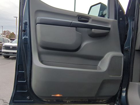 Used 2016 Nissan NV 3500 SL image 14