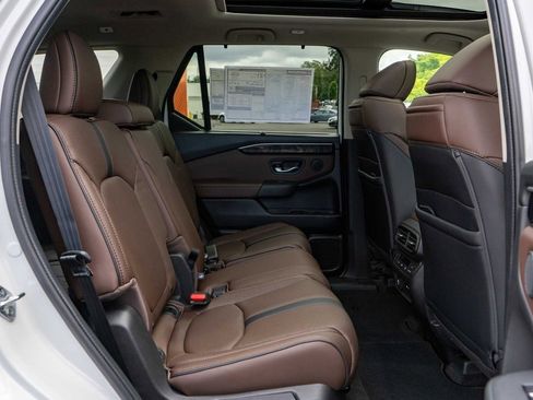 New 2025 Honda Pilot Elite image 15