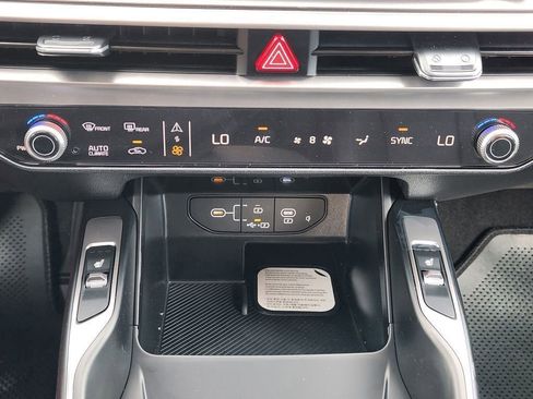 New 2026 Kia Sorento EX w/ EX Premium Package FWD image 14