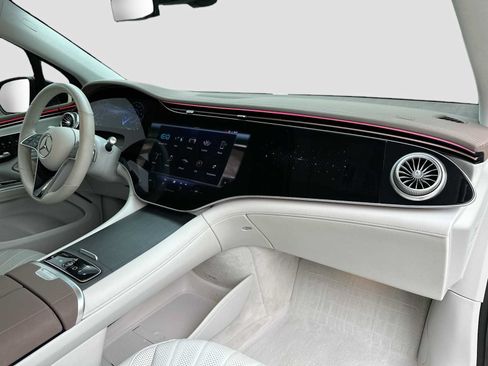 Used 2023 Mercedes-Benz EQS 580 4MATIC SUV image 30