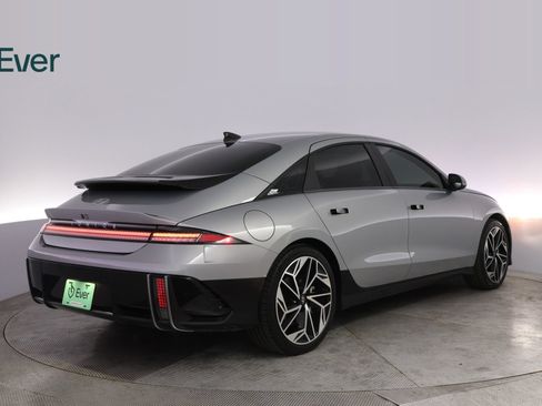 Used 2024 Hyundai Ioniq 6 SEL RWD image 3