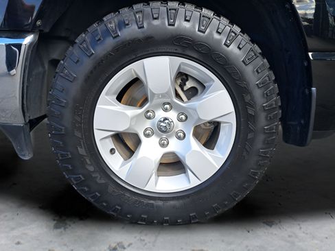 Used 2023 RAM 1500 Big Horn AWD/4WD image 9