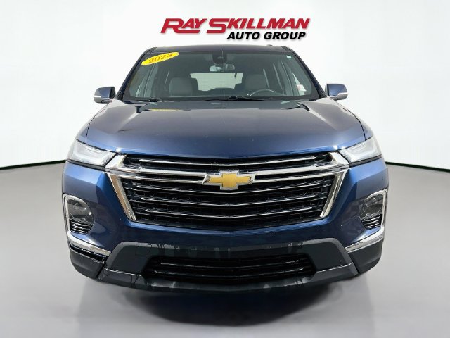 Used 2023 Chevrolet Traverse LT AWD/4WD image 2