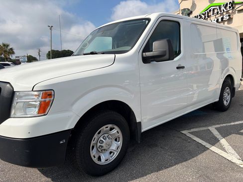 Used 2019 Nissan NV 1500 SV RWD image 8