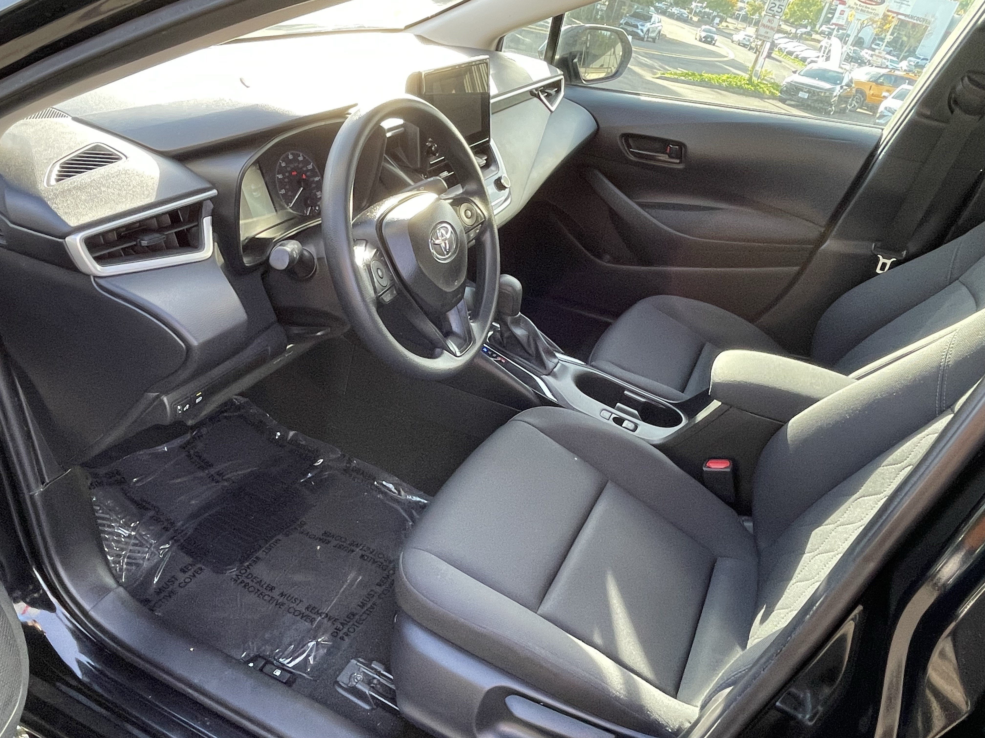 Certified 2025 Toyota Corolla LE FWD image 9