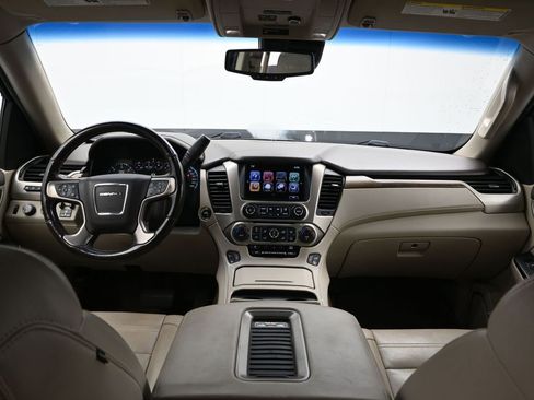 Used 2018 GMC Yukon Denali image 21