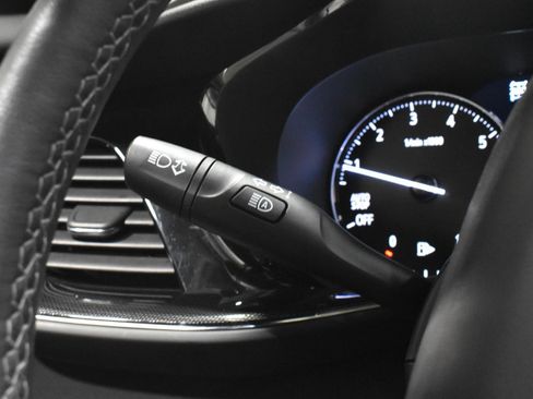 Used 2023 Buick Envision Essence w/ Sport Touring Package AWD/4WD image 14