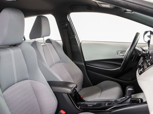 Used 2020 Toyota Corolla SE FWD image 26
