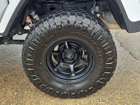 Used 2023 Jeep Gladiator Mojave w/ LED Lighting Group image 29