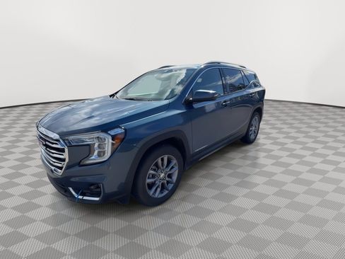 Used 2024 GMC Terrain SLT AWD/4WD image 4
