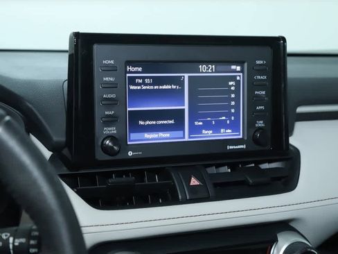 Certified 2020 Toyota RAV4 XLE image 24