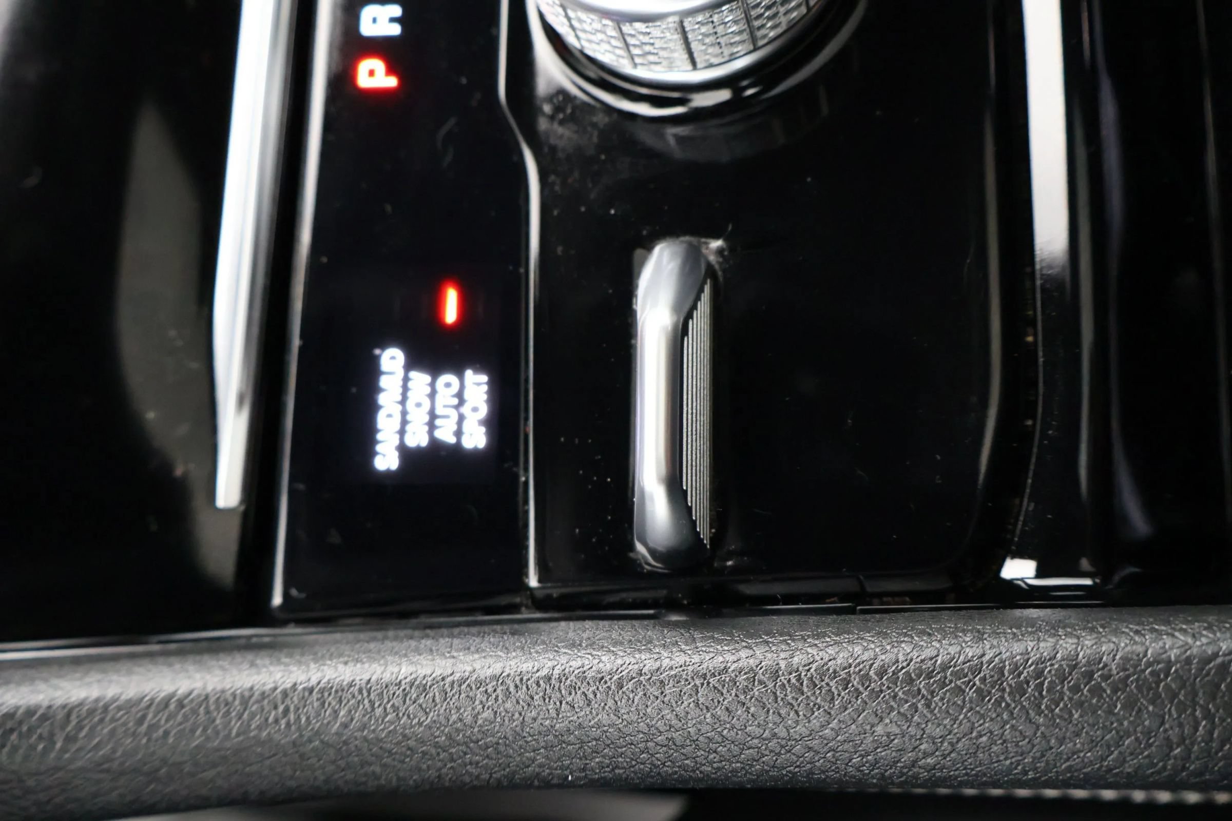 Used 2023 Jeep Grand Cherokee L Limited AWD/4WD image 34