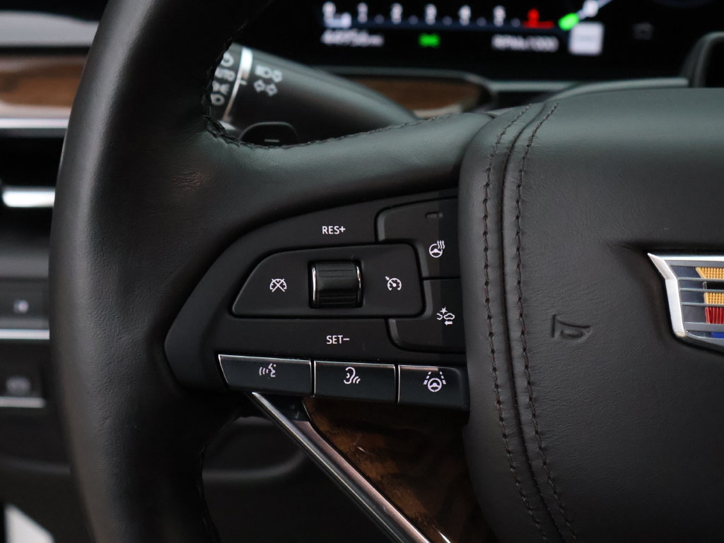 Used 2023 Cadillac Escalade Sport Platinum w/ Heavy-Duty Trailer Package AWD/4WD image 37