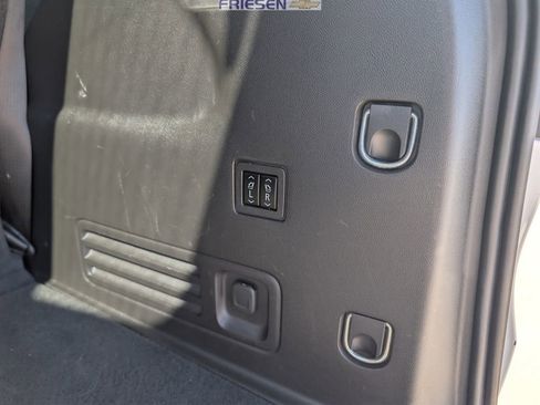 Used 2018 Chevrolet Traverse High Country image 22