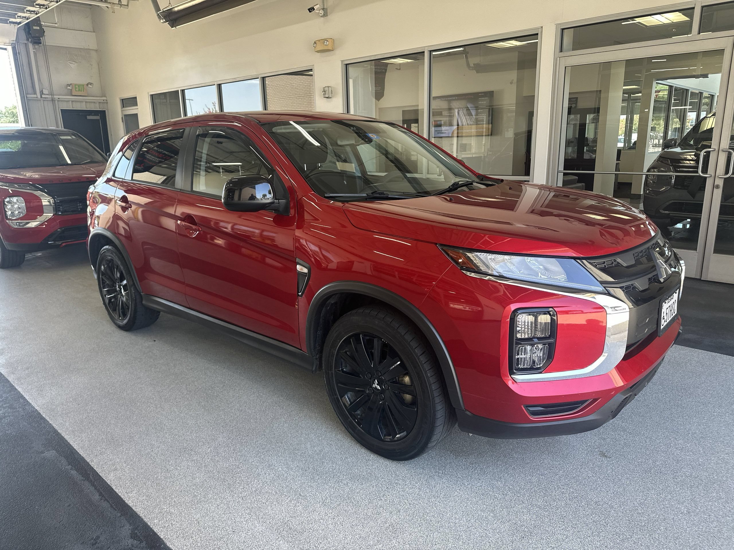 Used 2022 Mitsubishi Outlander Sport LE AWD/4WD image 2