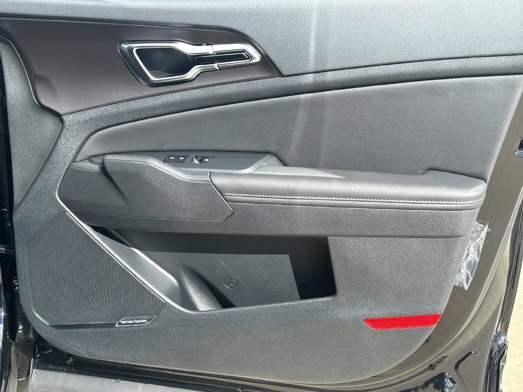 New 2026 Kia Sportage SX FWD image 15