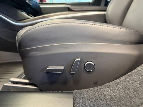 Used 2025 Tesla Model S image 14