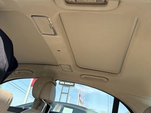 Used 2016 Mercedes-Benz S 550 4MATIC Sedan image 11