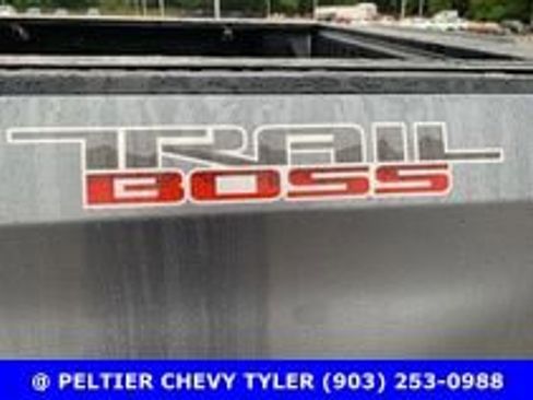 Used 2019 Chevrolet Silverado 1500 LT Trail Boss image 6