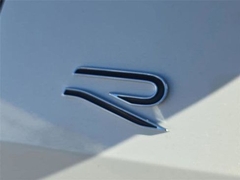 New 2026 Volkswagen Tiguan SE R-Line image 11