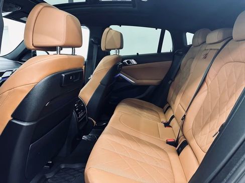 Used 2023 BMW X6 xDrive40i w/ Executive Package image 18